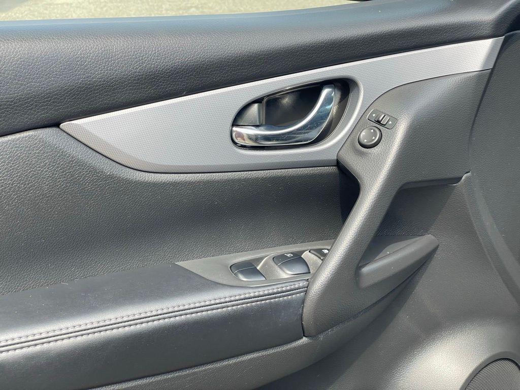 used 2020 Nissan Rogue Sport car, priced at $18,985