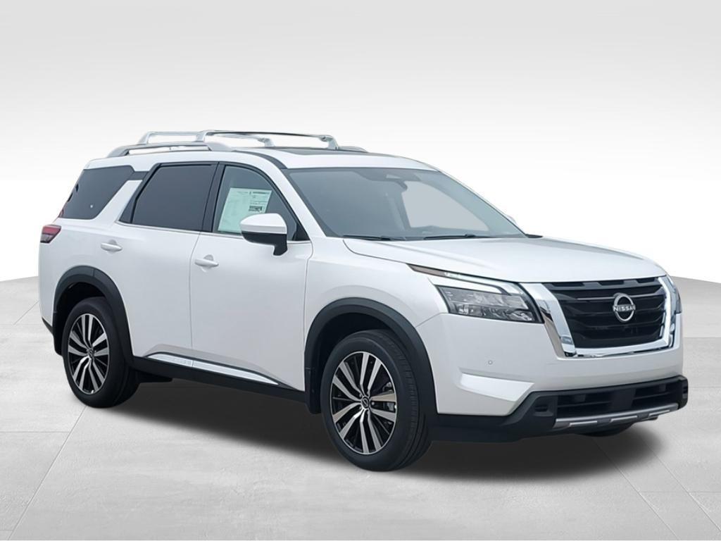 new 2025 Nissan Pathfinder car, priced at $45,350