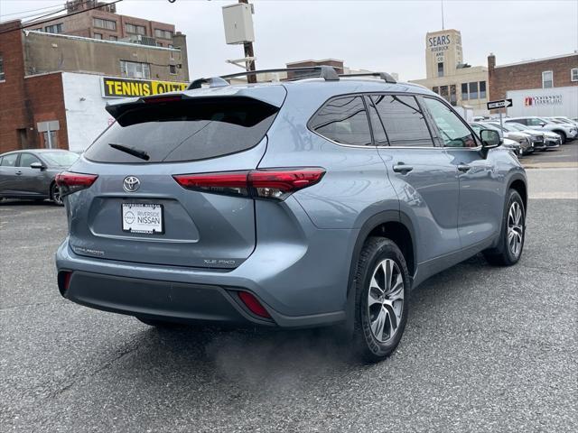 used 2022 Toyota Highlander car, priced at $35,421