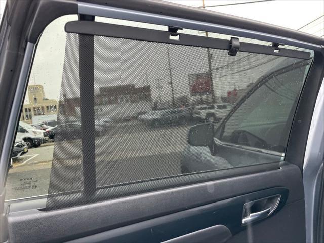 used 2022 Toyota Highlander car, priced at $32,185