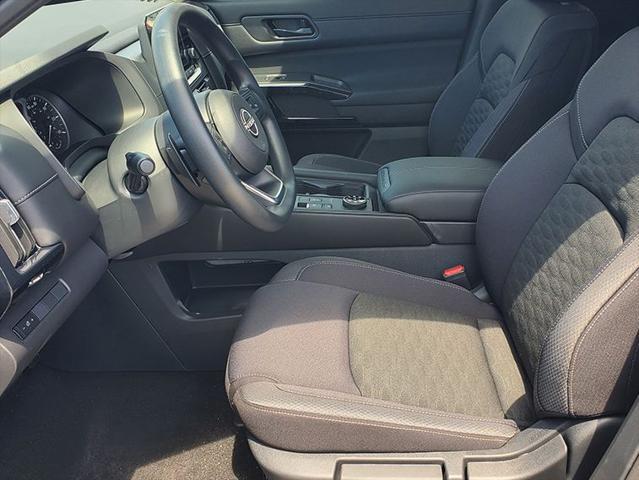 new 2025 Nissan Pathfinder car, priced at $37,830