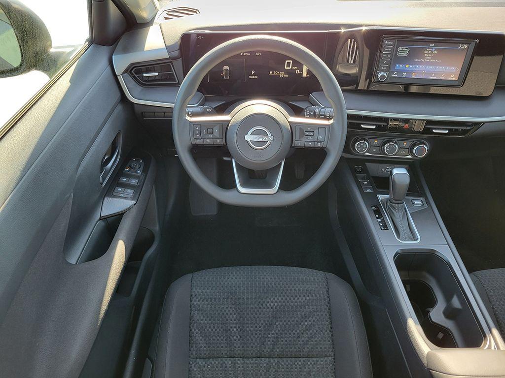 new 2025 Nissan Kicks car, priced at $24,280