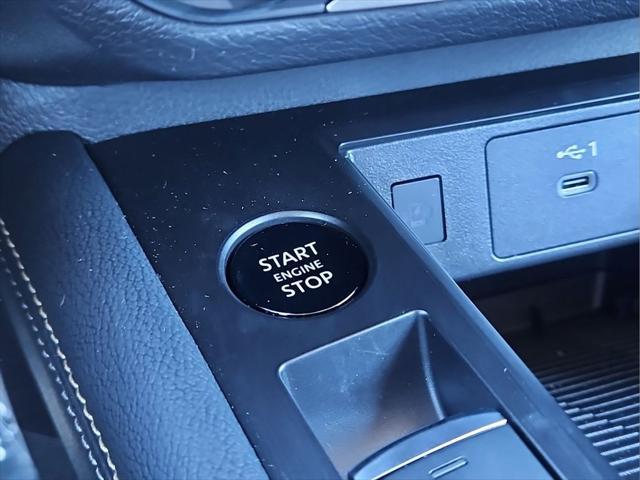 new 2025 Nissan Kicks car, priced at $26,380