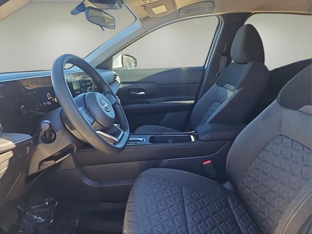 new 2025 Nissan Kicks car, priced at $26,380