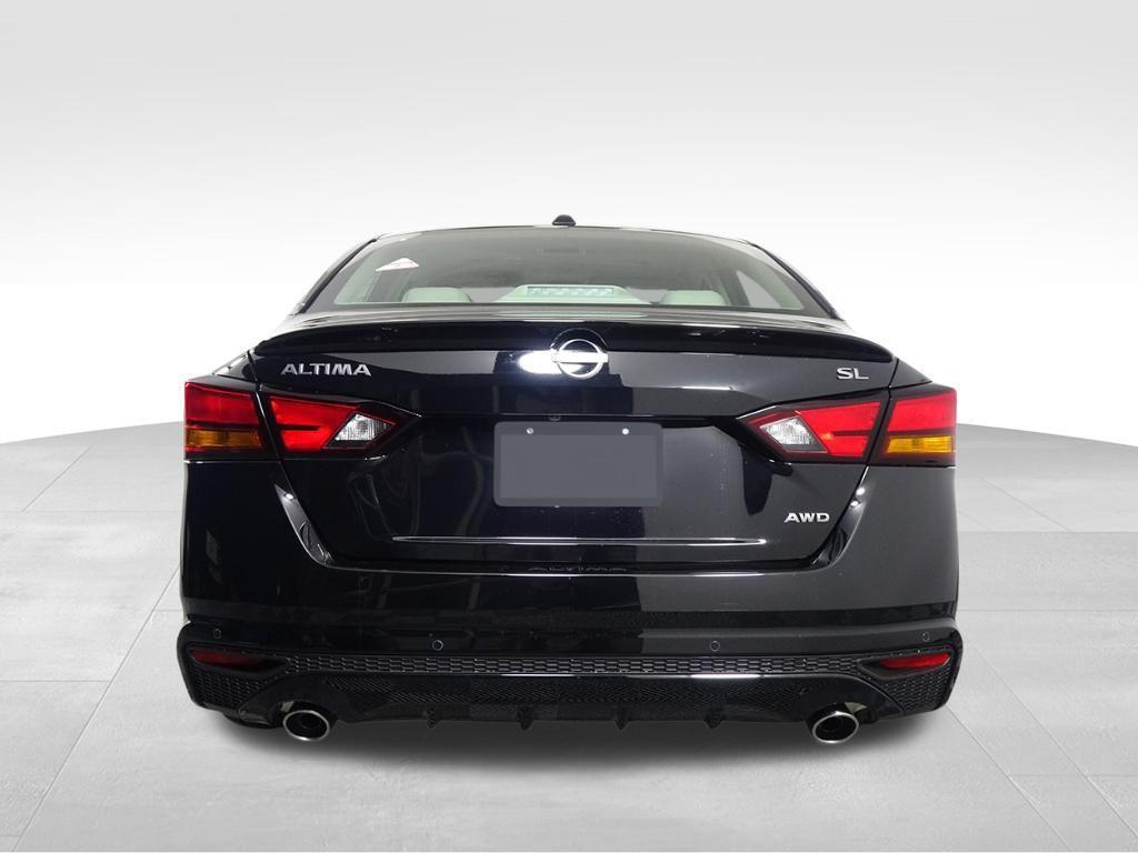 new 2025 Nissan Altima car, priced at $34,929