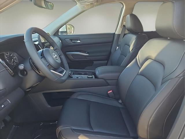 new 2025 Nissan Pathfinder car, priced at $45,190