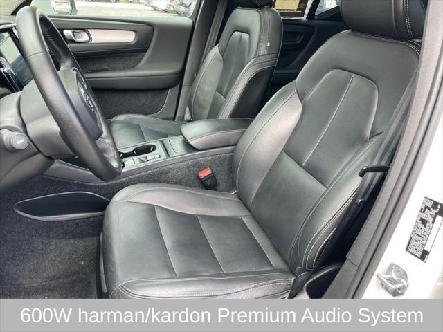 used 2019 Volvo XC40 car, priced at $22,745