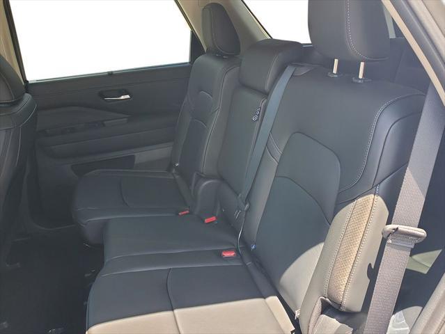 new 2025 Nissan Pathfinder car, priced at $43,645