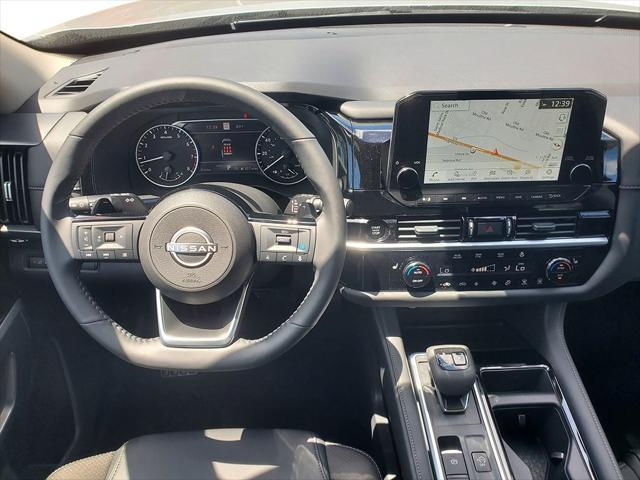 new 2025 Nissan Pathfinder car, priced at $43,645