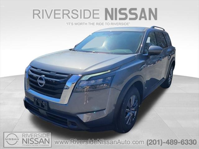 new 2025 Nissan Pathfinder car, priced at $40,355