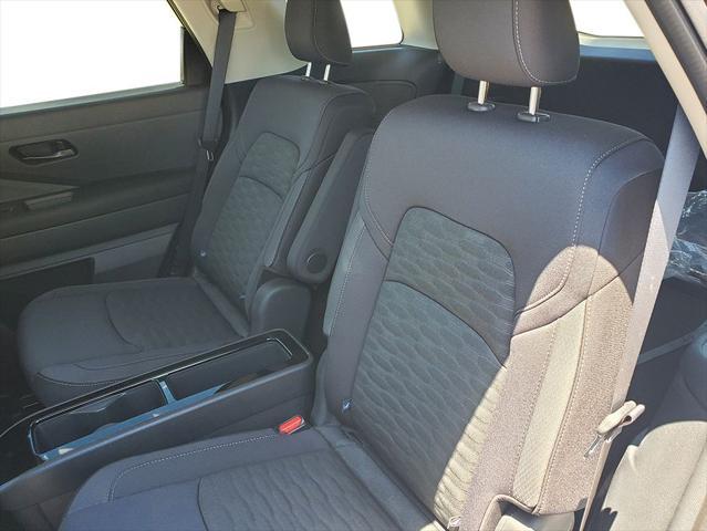 new 2025 Nissan Pathfinder car, priced at $43,045