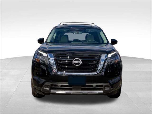 new 2025 Nissan Pathfinder car, priced at $46,355