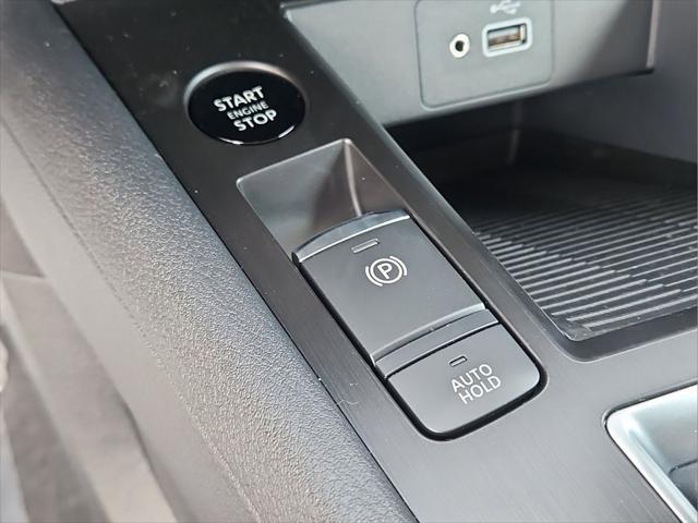 new 2025 Nissan Kicks car, priced at $24,380
