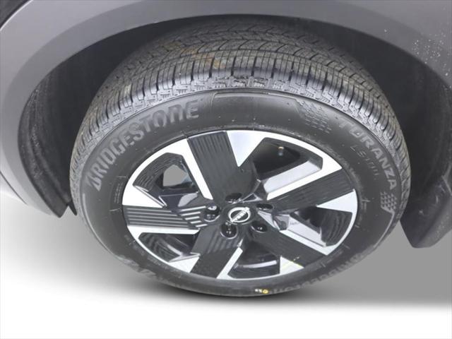 new 2025 Nissan Kicks car, priced at $28,395