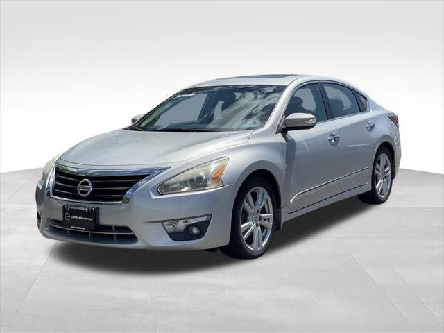 used 2015 Nissan Altima car, priced at $12,995