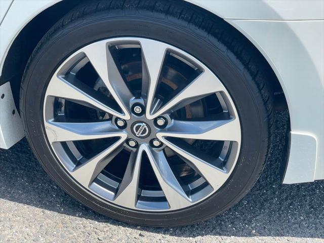 used 2021 Nissan Maxima car, priced at $25,495