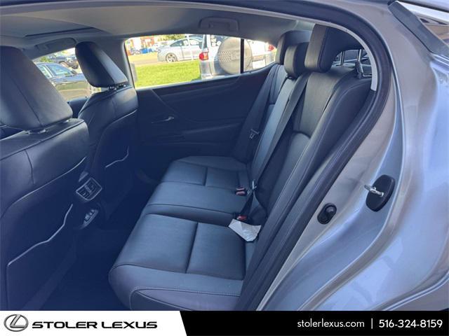 used 2023 Lexus ES 300h car, priced at $37,000