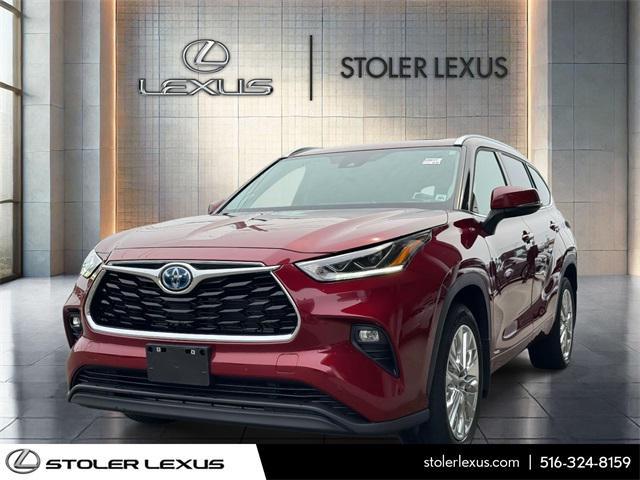 used 2023 Toyota Highlander Hybrid car, priced at $44,999