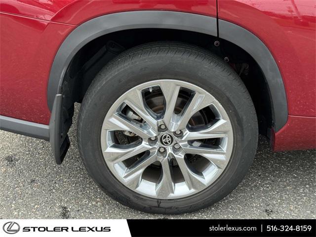 used 2023 Toyota Highlander Hybrid car, priced at $44,999