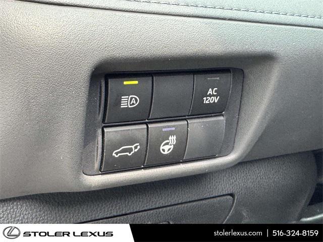 used 2023 Toyota Highlander Hybrid car, priced at $44,999