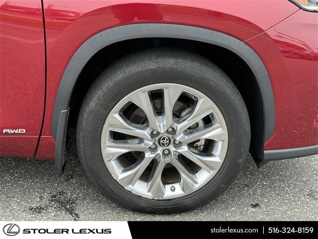 used 2023 Toyota Highlander Hybrid car, priced at $44,999