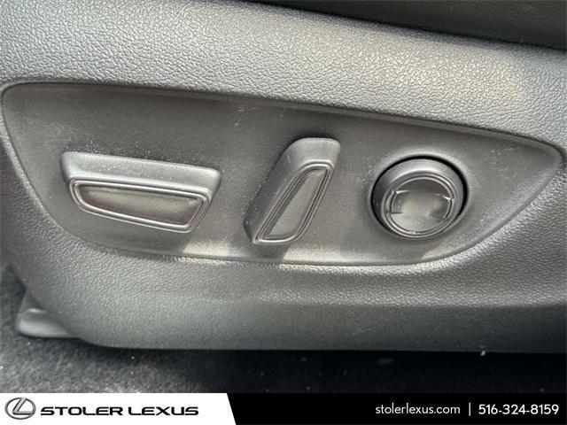 used 2023 Toyota Highlander Hybrid car, priced at $44,999