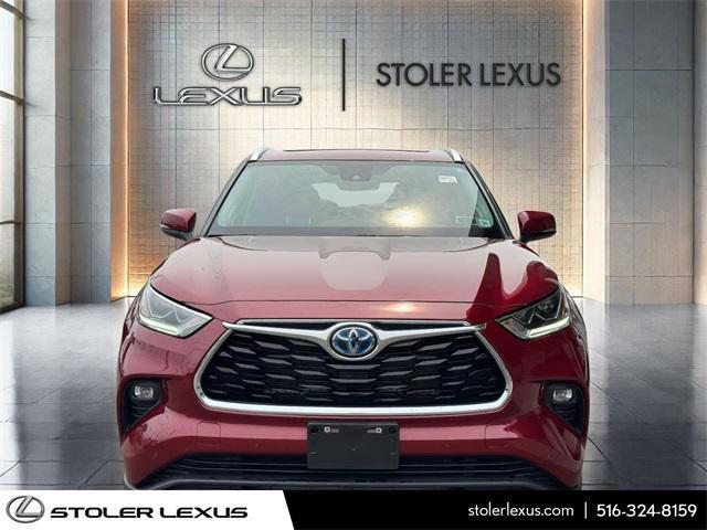 used 2023 Toyota Highlander Hybrid car, priced at $44,999