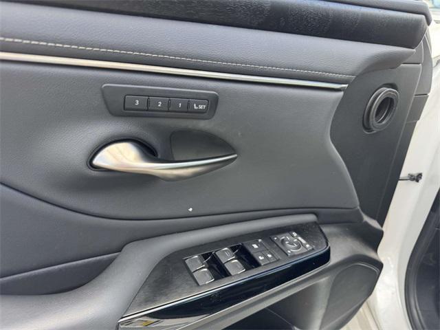 used 2022 Lexus ES 350 car, priced at $35,900