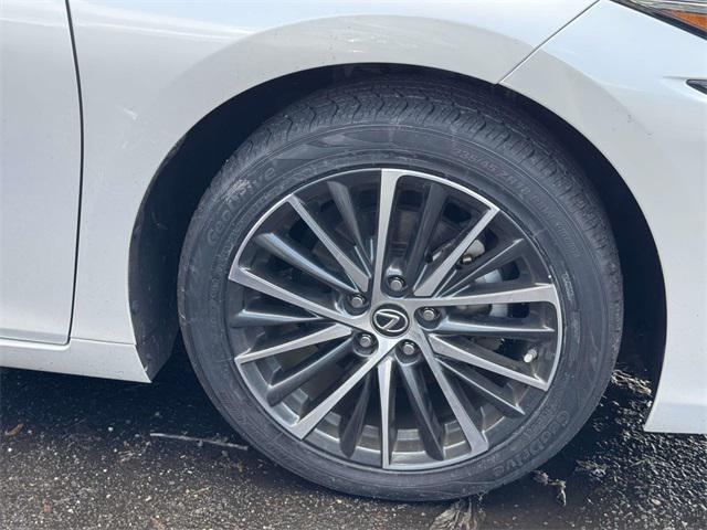 used 2022 Lexus ES 350 car, priced at $35,900