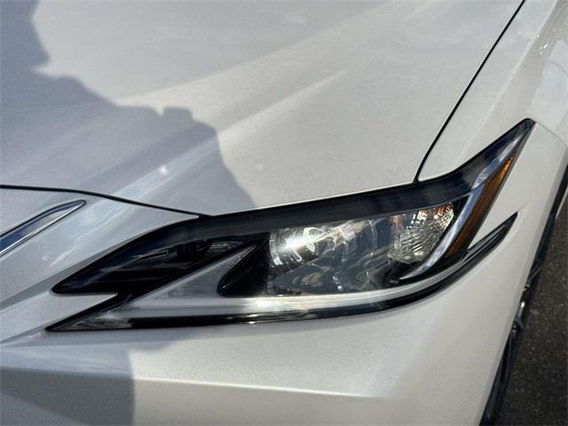 used 2022 Lexus ES 350 car, priced at $35,900