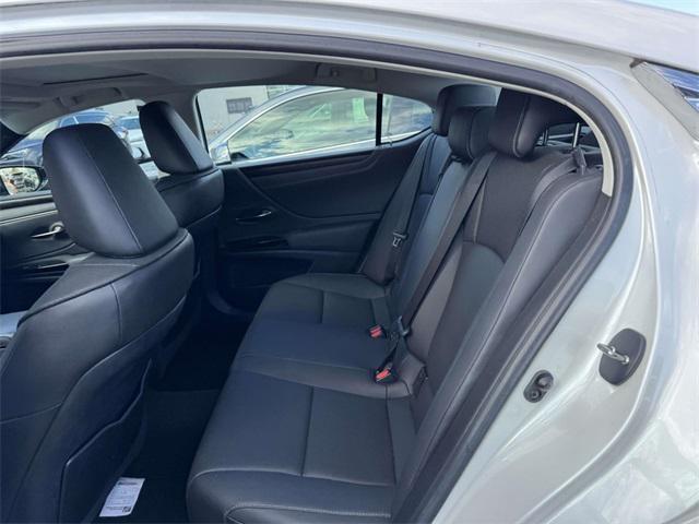 used 2022 Lexus ES 350 car, priced at $35,900