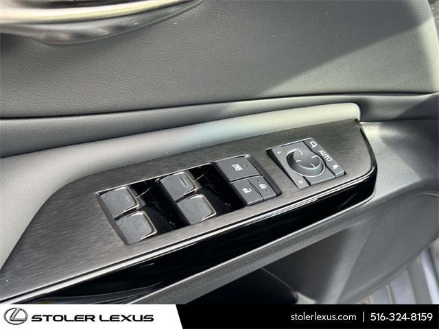 used 2025 Lexus ES 350 car, priced at $43,800