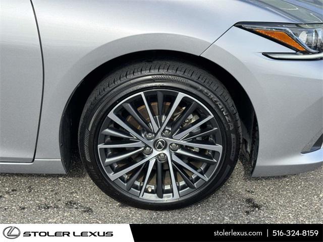 used 2025 Lexus ES 350 car, priced at $43,800