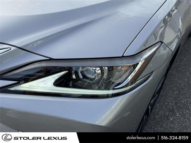 used 2025 Lexus ES 350 car, priced at $43,800