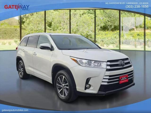 used 2018 Toyota Highlander car, priced at $21,999