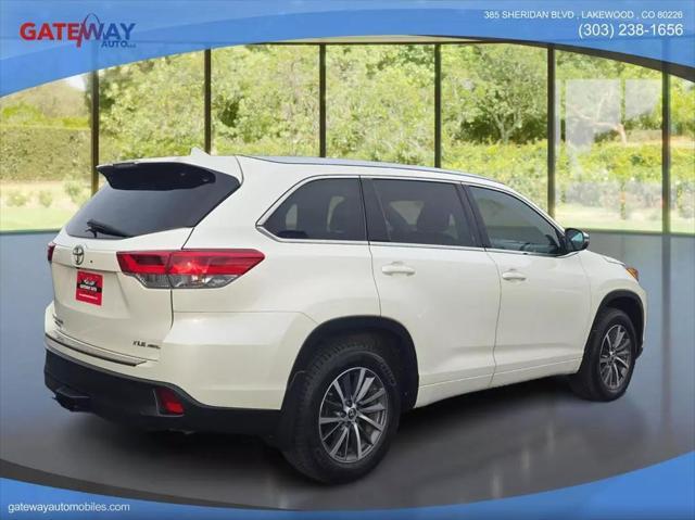 used 2018 Toyota Highlander car, priced at $21,999