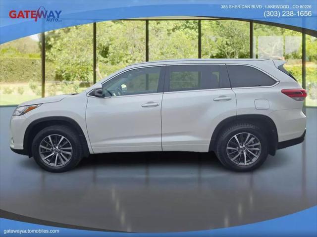 used 2018 Toyota Highlander car, priced at $21,999