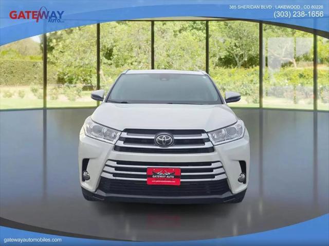 used 2018 Toyota Highlander car, priced at $21,999