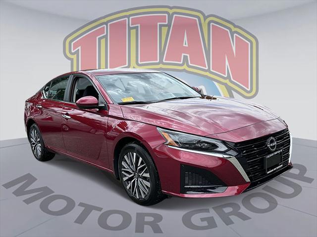 used 2023 Nissan Altima car, priced at $21,659