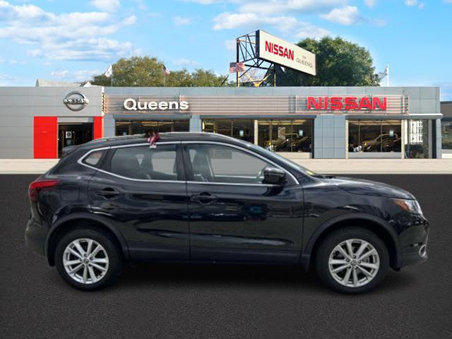 used 2019 Nissan Rogue Sport car, priced at $17,987