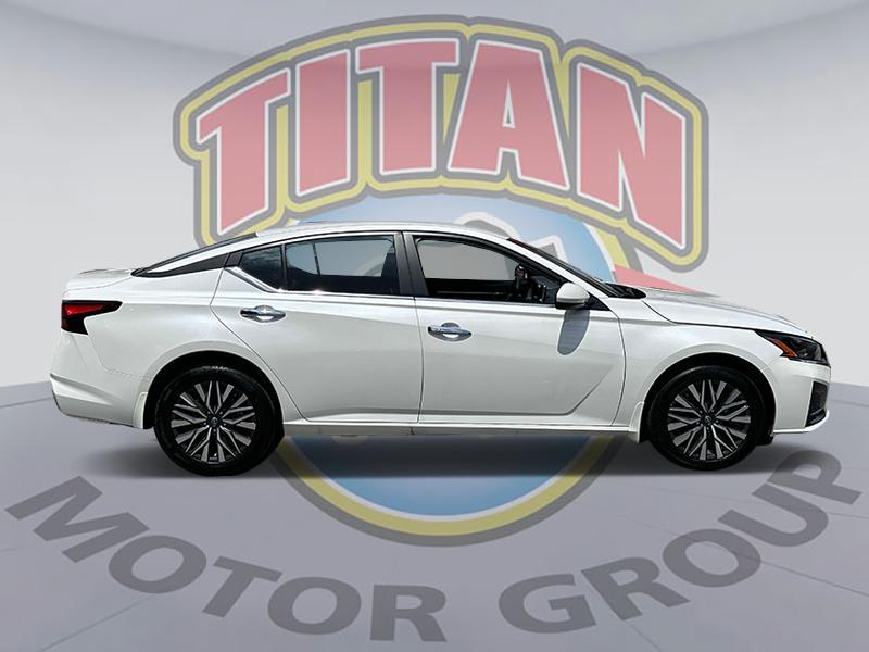 used 2023 Nissan Altima car, priced at $21,659