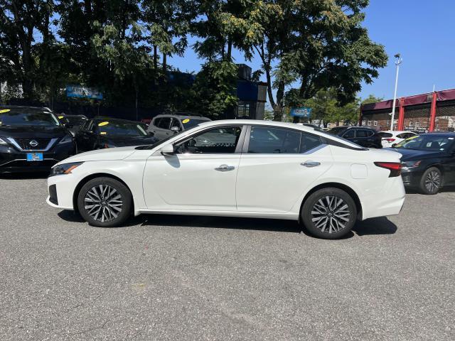 used 2023 Nissan Altima car, priced at $23,248