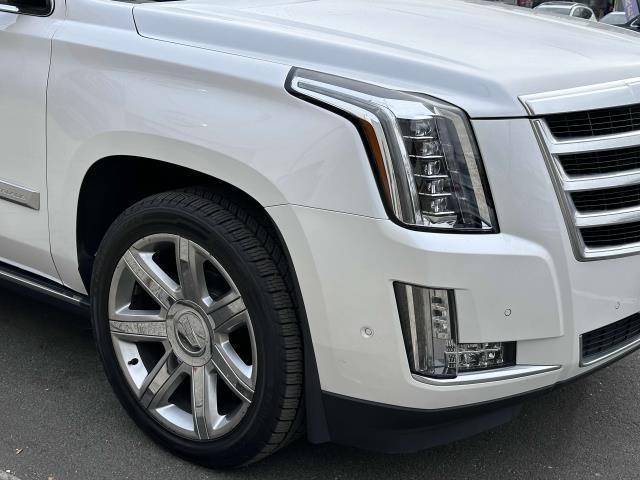 used 2019 Cadillac Escalade ESV car, priced at $42,980