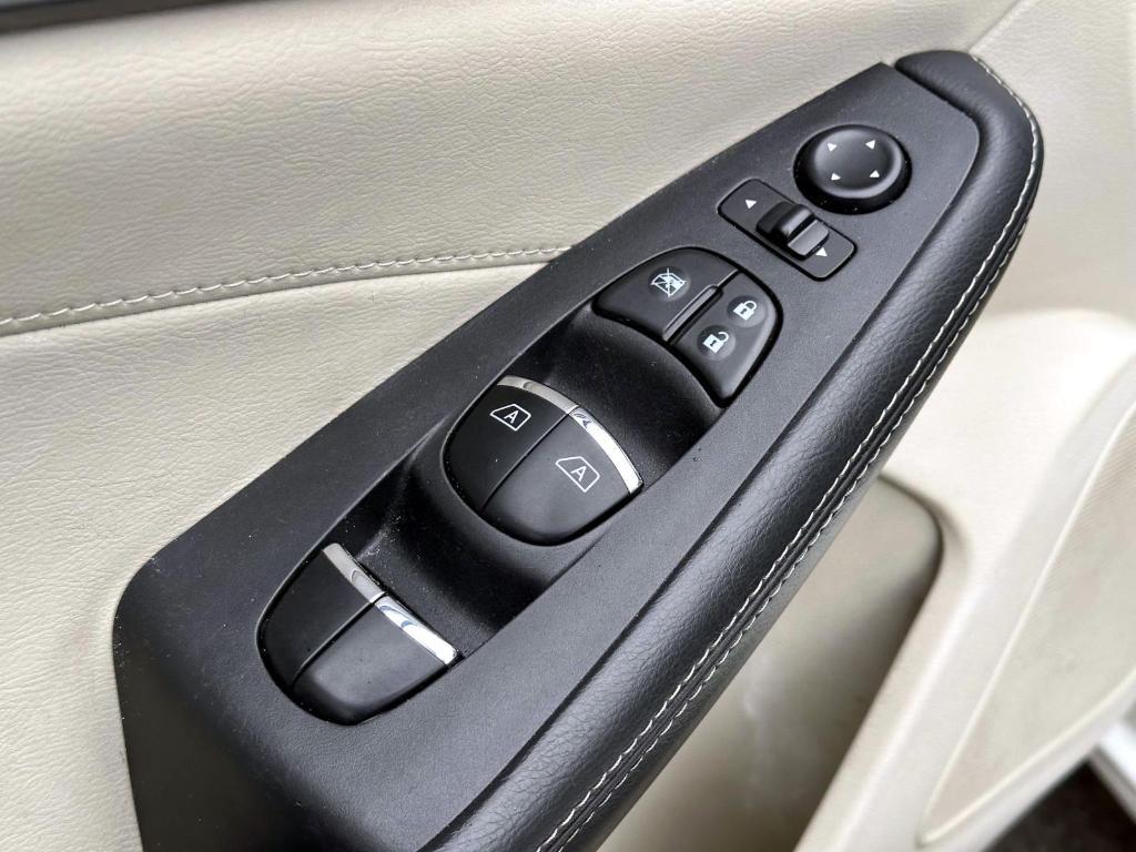 used 2016 Nissan Maxima car, priced at $16,976