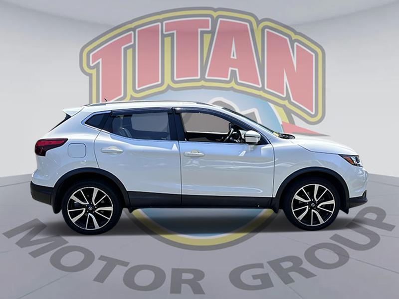 used 2019 Nissan Rogue Sport car, priced at $17,878