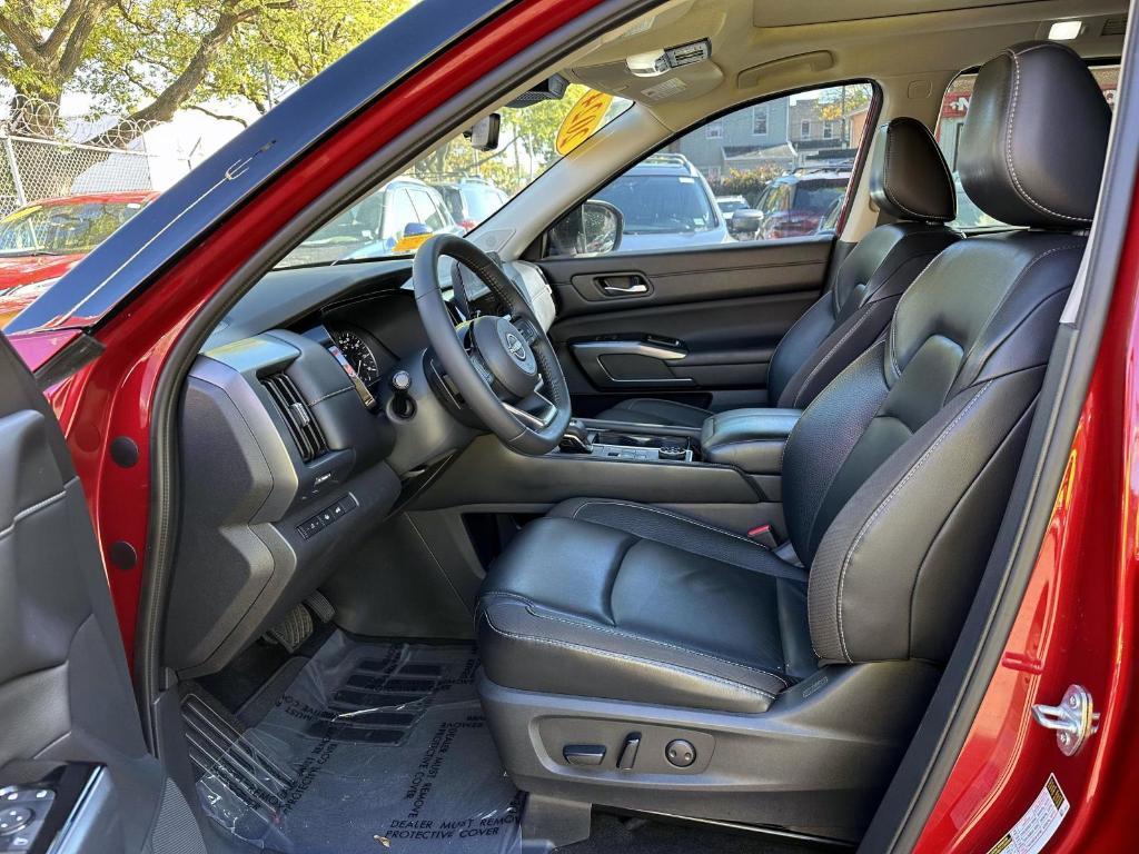 used 2024 Nissan Pathfinder car, priced at $34,980