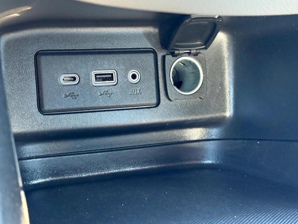 used 2024 Chevrolet Equinox car, priced at $17,222