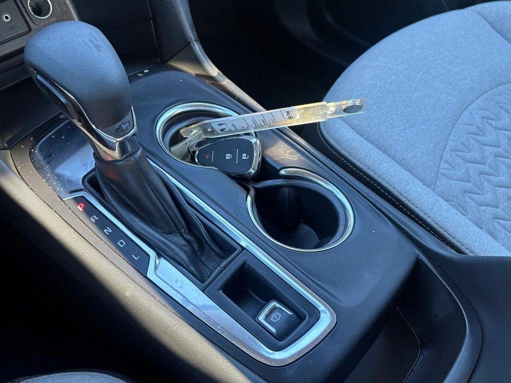 used 2024 Chevrolet Equinox car, priced at $17,222