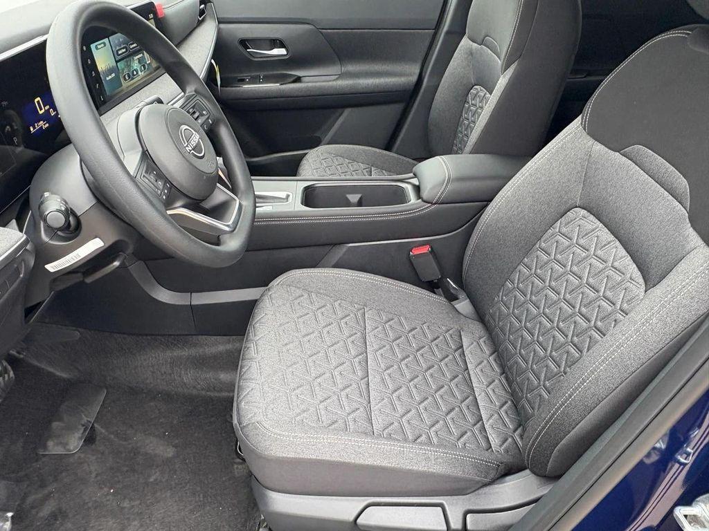 new 2025 Nissan Kicks car, priced at $24,351
