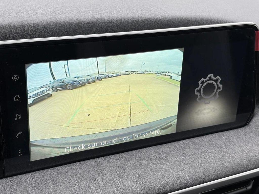 new 2025 Nissan Kicks car, priced at $24,351